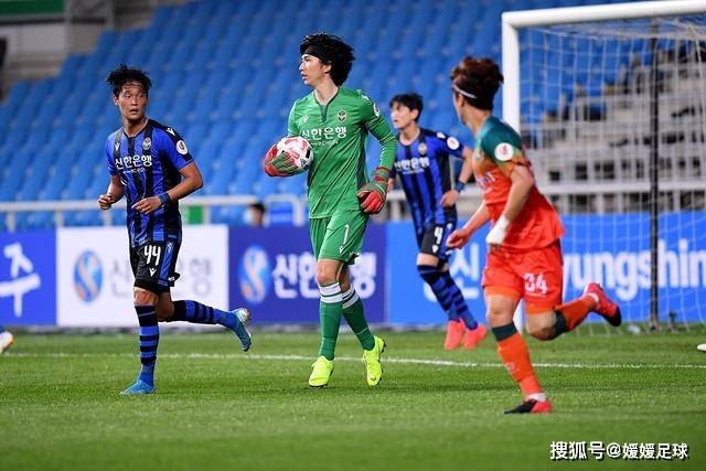 法国队官方媒体恭喜姆巴佩入选FIFPRO年度最佳